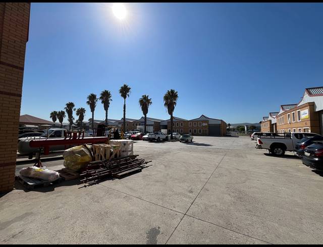 395M² WAREHOUSE TO LET IN KILLARNEY GARDENS